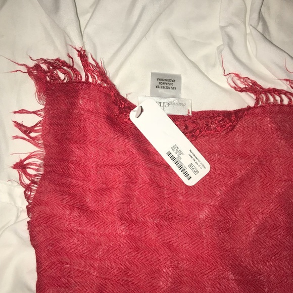 NWT red scarf/wrap - Picture 4 of 4